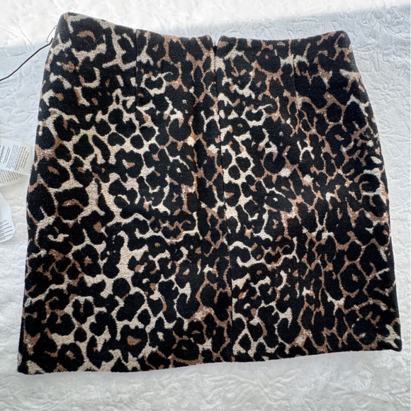 Noisy May. Size small - Picture 4 of 16